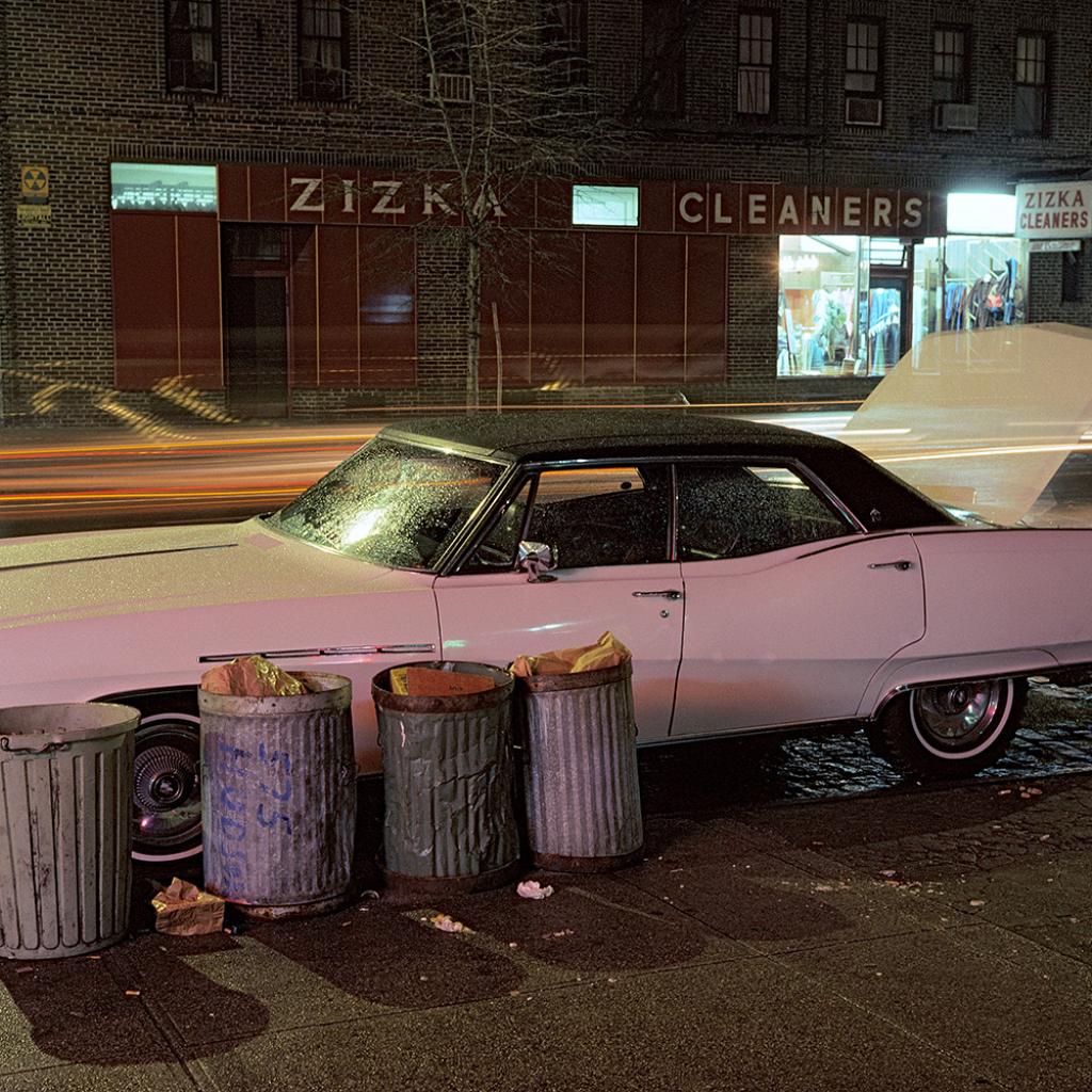 Langdon Clay. Zizka Cleaners car, Buick Electra. Série Cars, New York City, 1976. Diaporama. Courtesy de l’artiste. © Langdon Clay