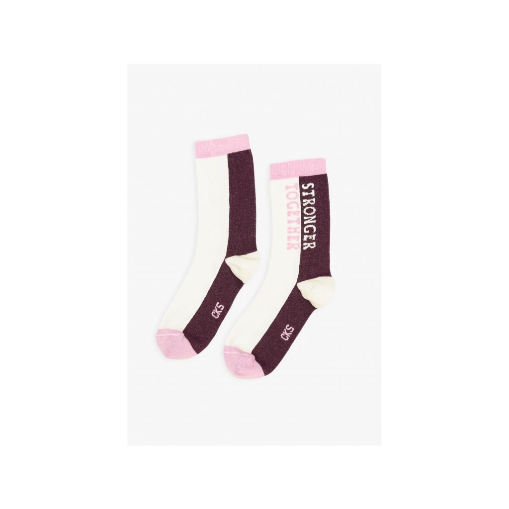 Chaussettes Stronger Together, CKS X Pink Ribbon, 16,99 €.