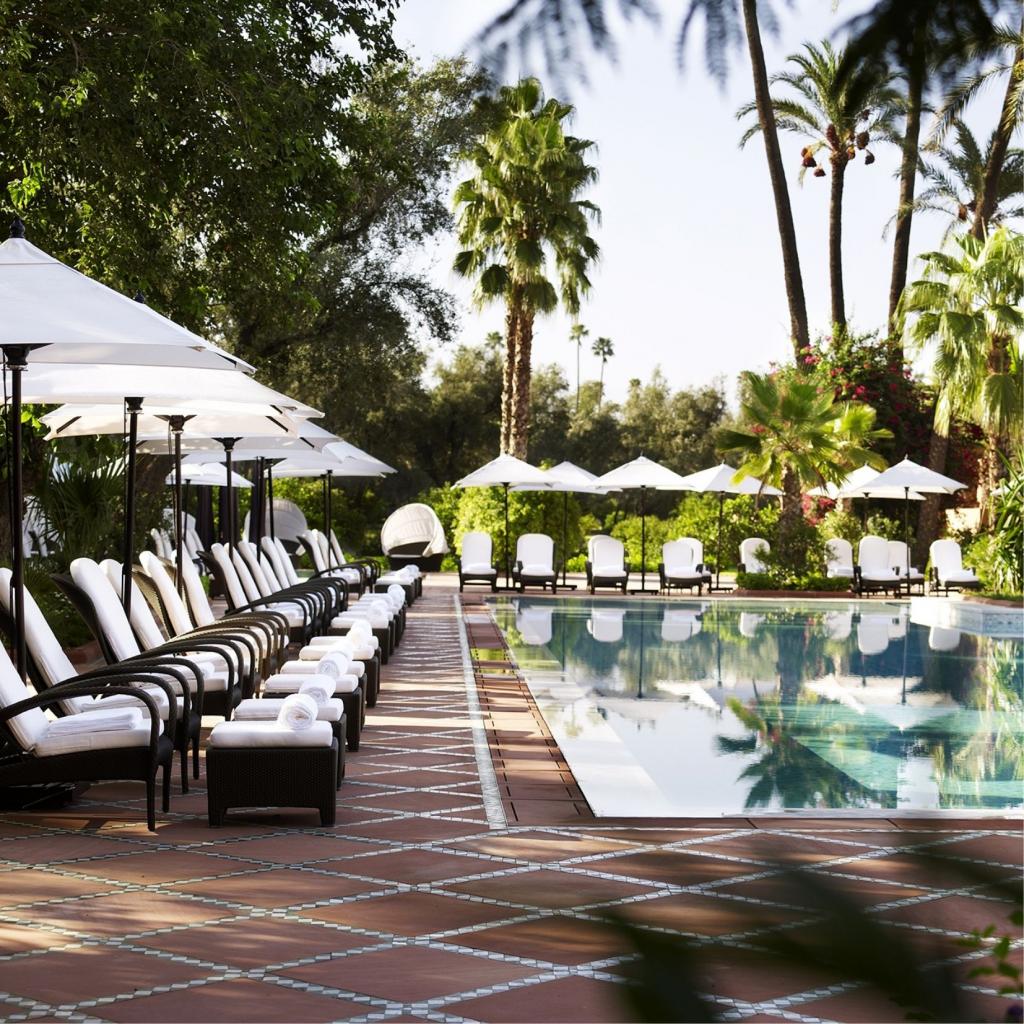 La piscine de <a href="http://www.mamounia.com">la Mamounia </a>à Marrakech, un des 5 plus beaux palaces du monde et son cadre enchanteur offre des jardins sublimes et une piscine comme une oasis. 