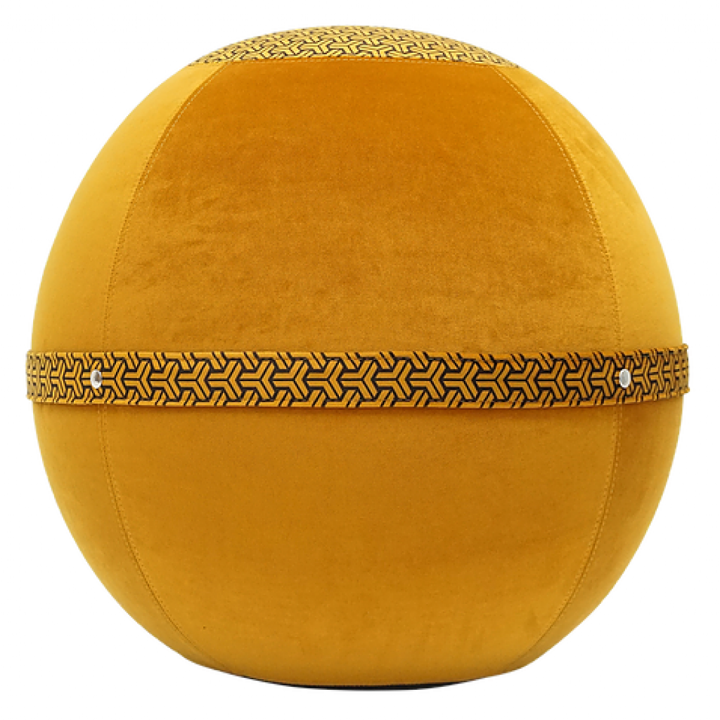 Ballon d’assise Bloon, couleur moutarde, 299 €. 