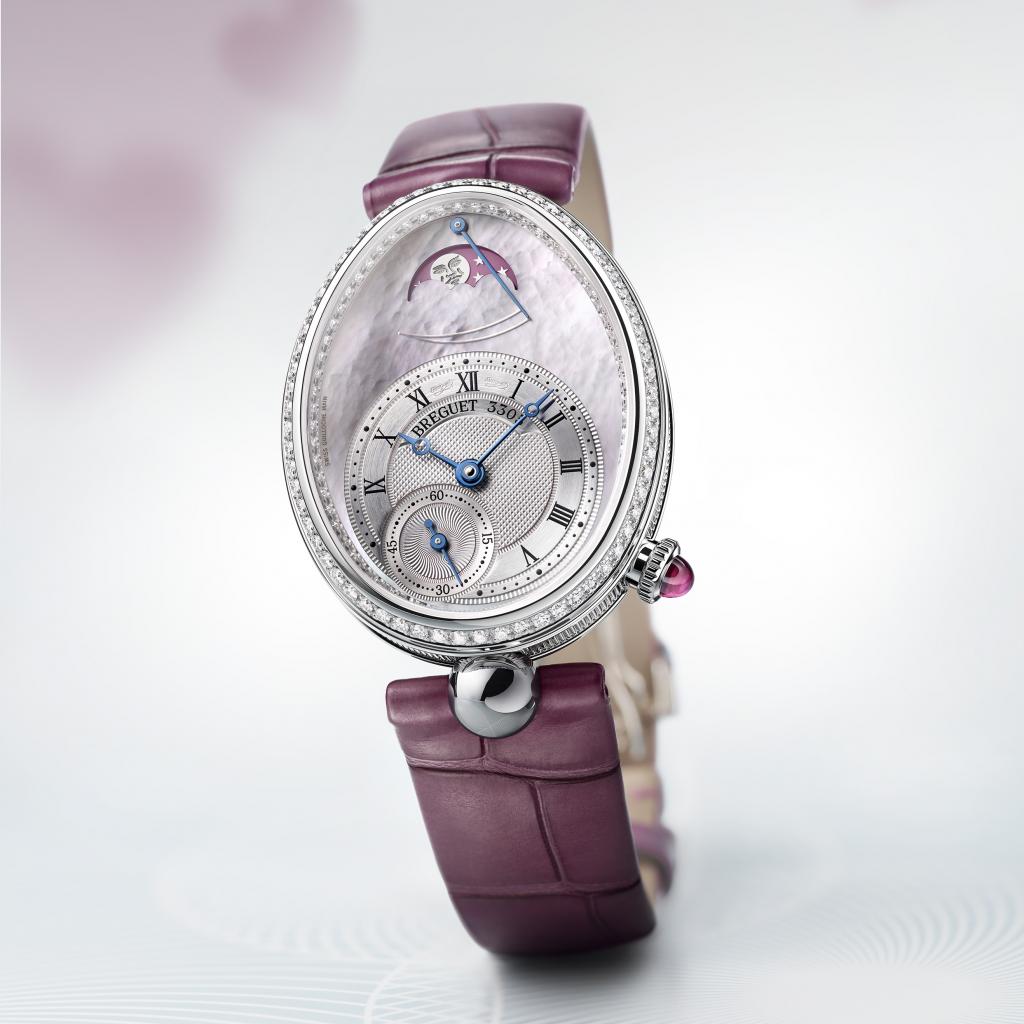 Une montre prestigieuse toute en élégance qui conviendra à celles qui aiment un minimum d’artifices. Série spéciale limitée à 28 pièces.