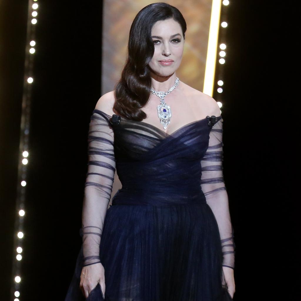 L’actrice et mannequin franco-italienne Monica Bellucci en bijoux Cartier lors de la cérémonie d’ouverture suivie de la projection du film « Les fantômes d'Ismaël ». 