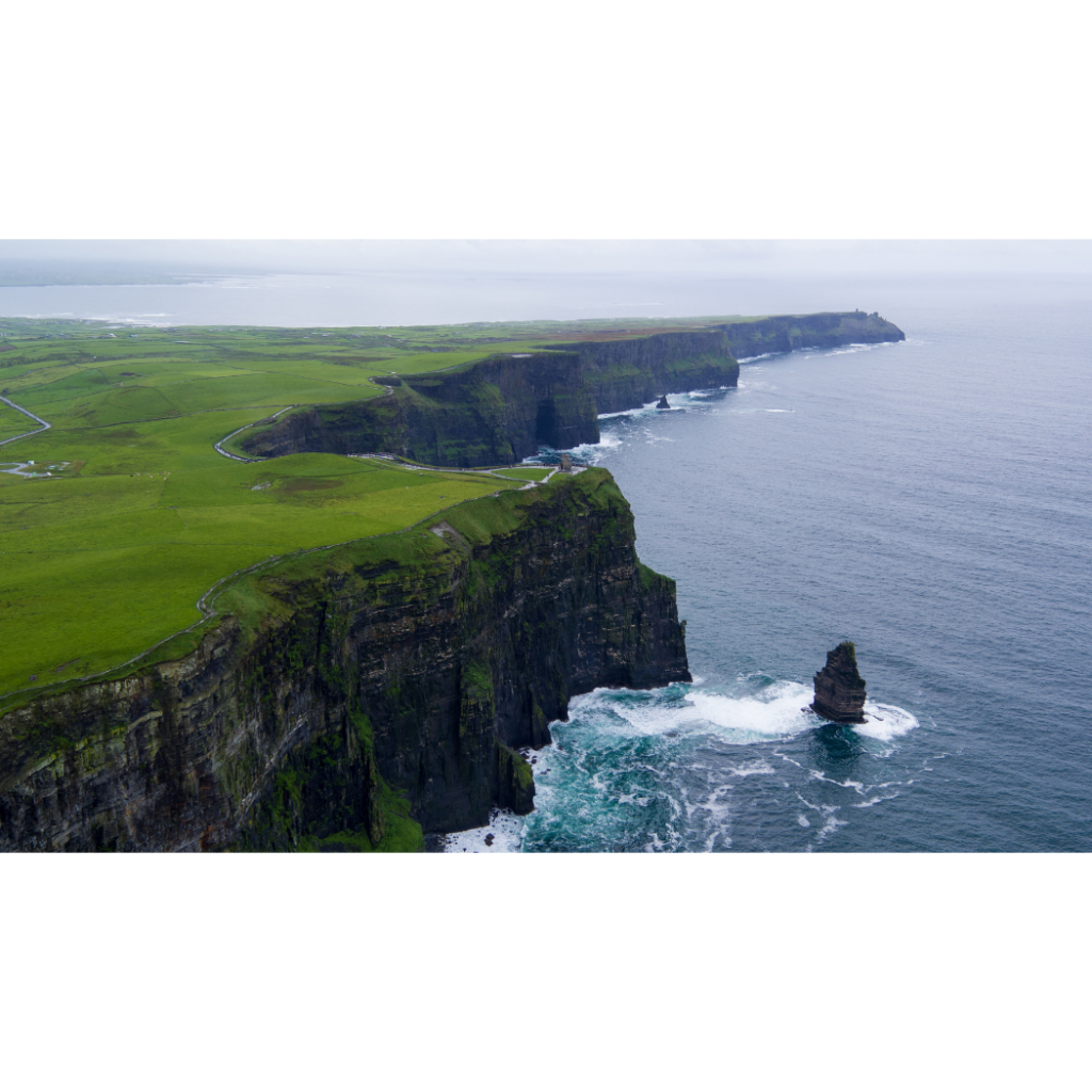 Entouré de la campagne, c'est le lieu idéal pour passer quelques jours en toute tranquillité, d'autant plus qu'elle vient d'être reprise dans le top des destinations durables en Irlande.  <em>Photo by Kelly L on Pexels</em>
