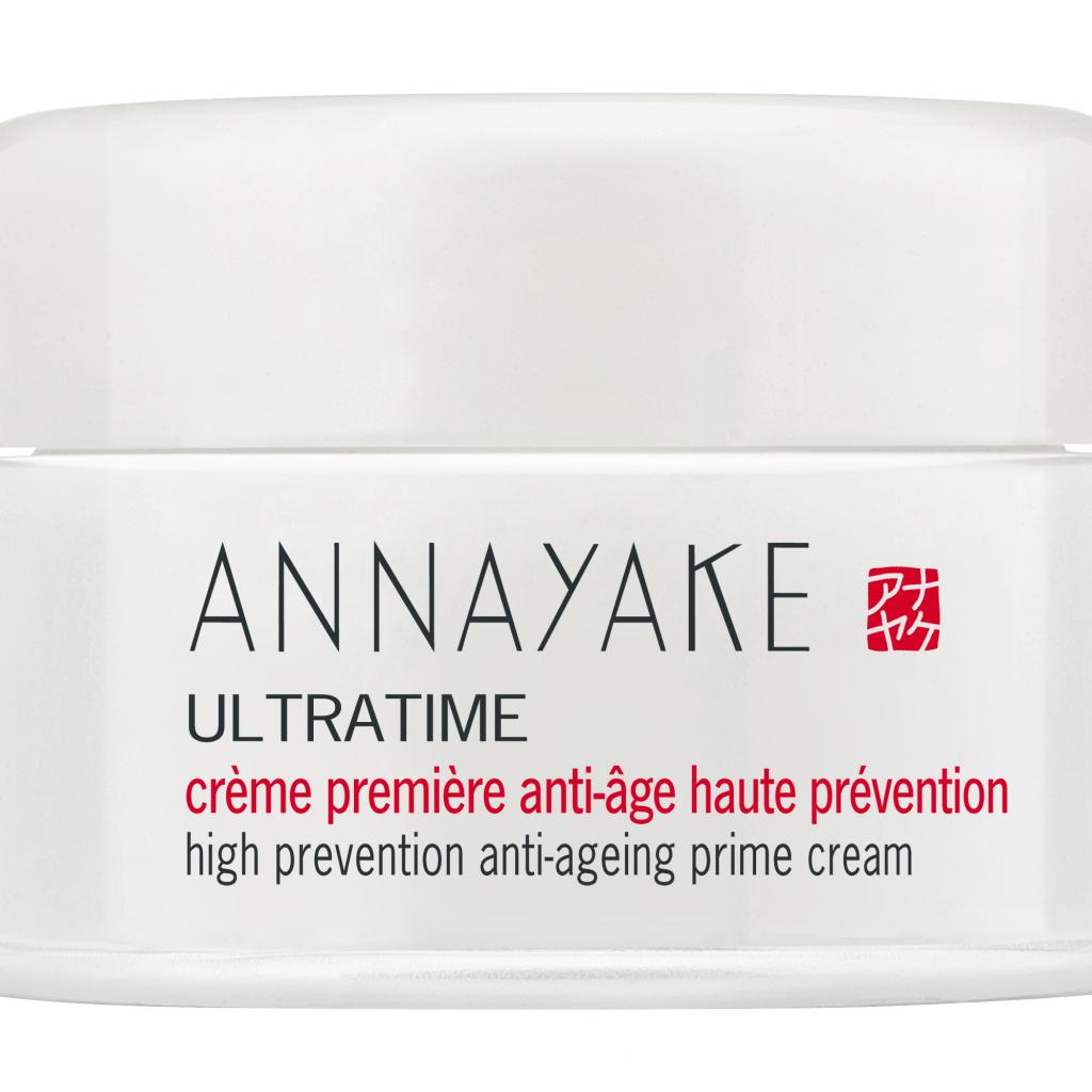 <em>La crème première anti-âge haute prévention d’Annayake</em>. Conçue à partir d’extraits de germe de lotus pour une protection globale contre tous les types de stress oxydatifs, il retarde les premiers signes de l’âge.<br /> 